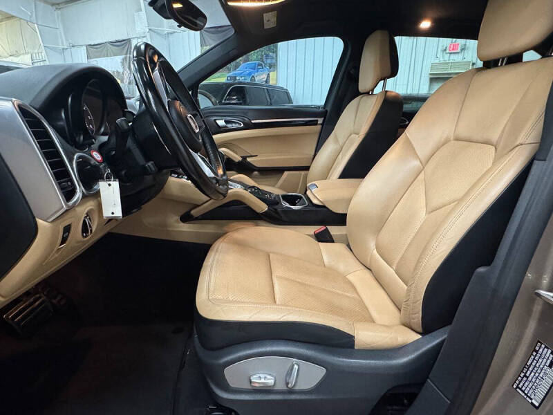 2016 Porsche Cayenne