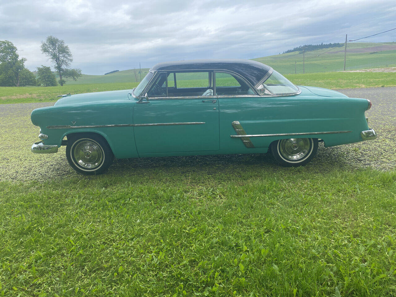 1953 Ford Crestline For Sale
