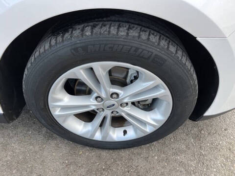 2019 Ford Taurus SEL