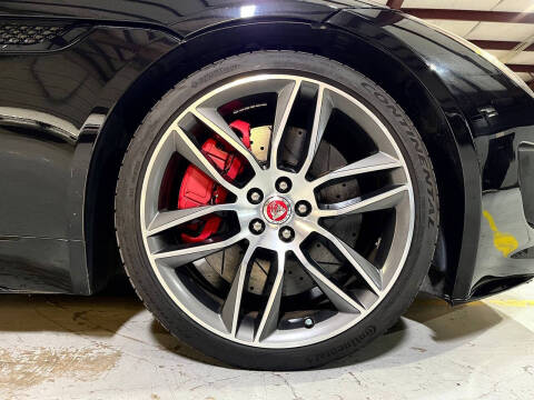 2015 Jaguar F-TYPE R