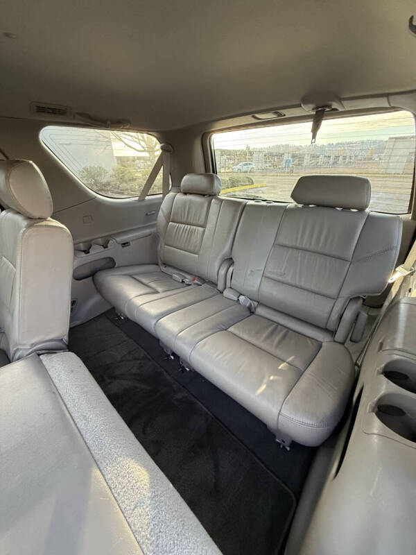 2006 Toyota Sequoia SR5