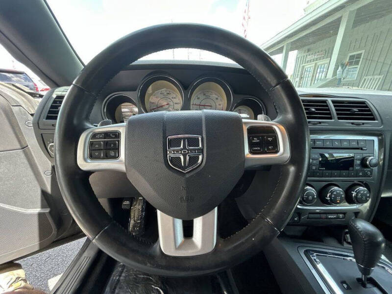 2014 Dodge Challenger SXT