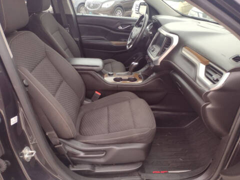 2017 GMC Acadia SLE-2