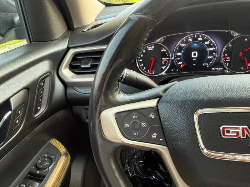 2017 GMC Acadia Denali