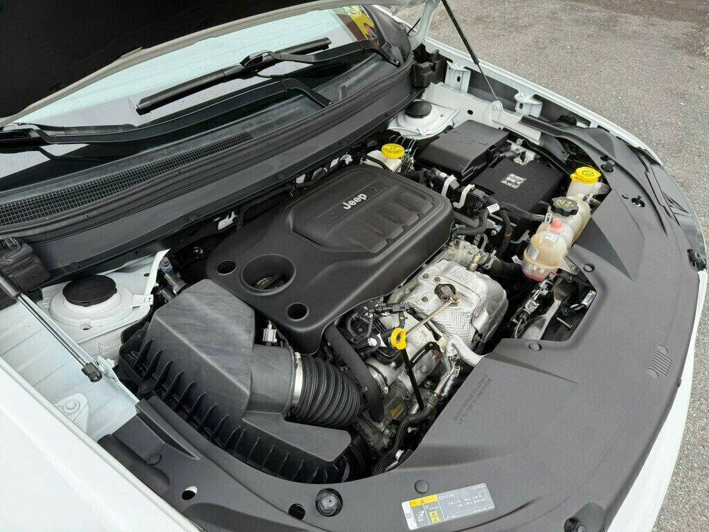 2019 Jeep Cherokee 16