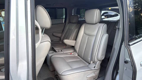 2012 Nissan Quest