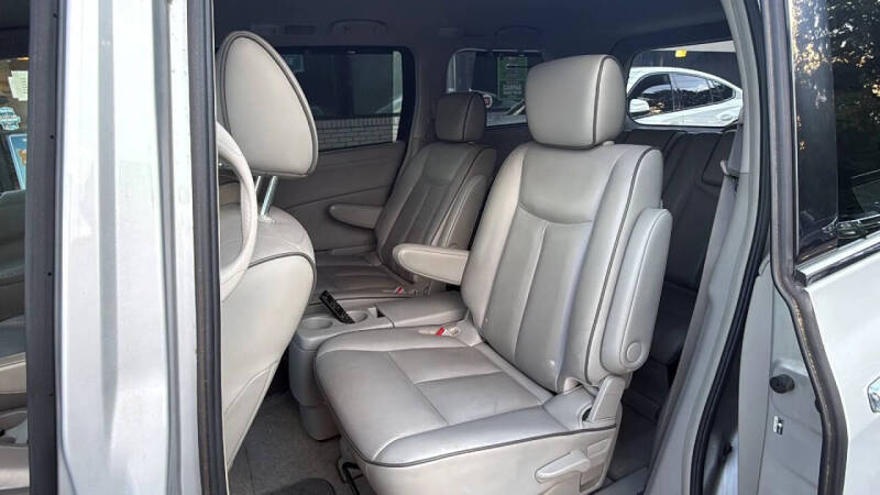 2012 Nissan Quest