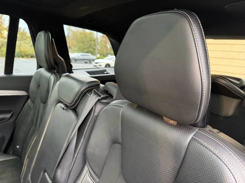 2017 Volvo XC90 T6 R-Design