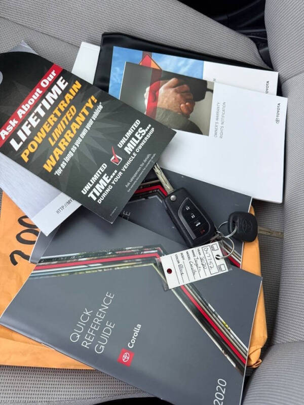 2020 Toyota Corolla LE