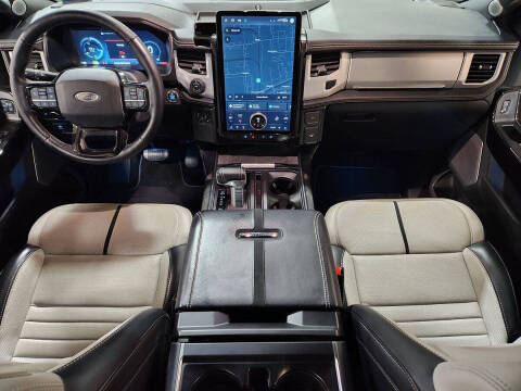 2022 Ford F-150 Lightning Platinum