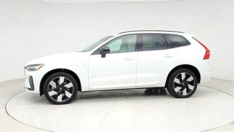 2024 Volvo XC60 Recharge T8 Plus Dark Theme