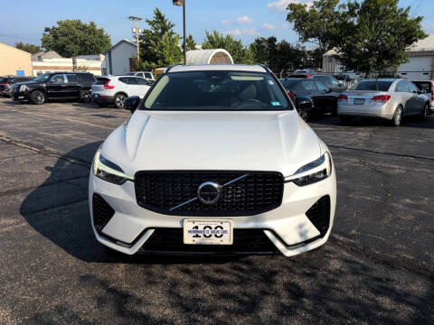 2025 Volvo XC60 T8 Plus Dark Theme