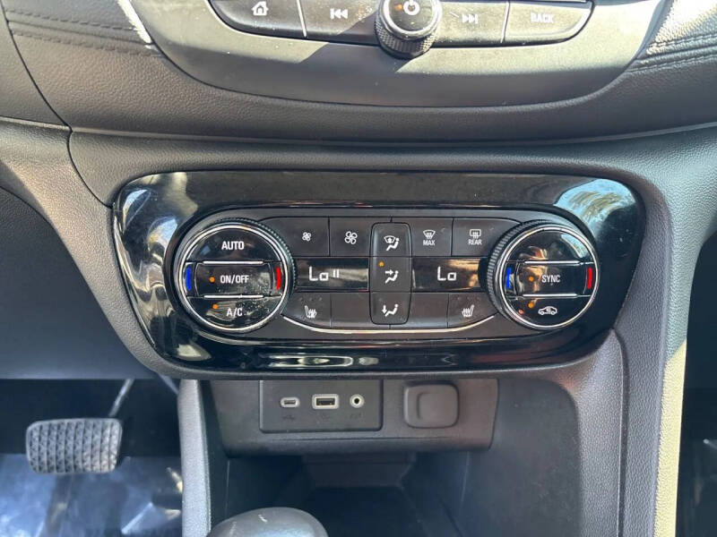 2022 Buick Encore GX Select