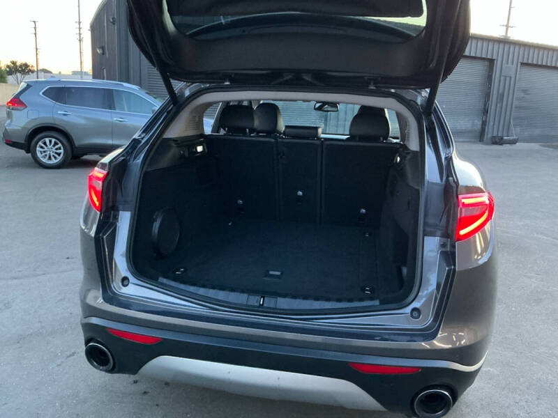 2019 Alfa Romeo Stelvio Ti