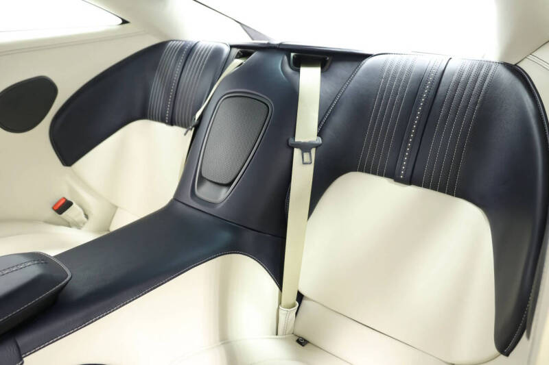 2019 Aston Martin DB11 V8