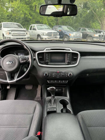 2017 Kia Sorento LX