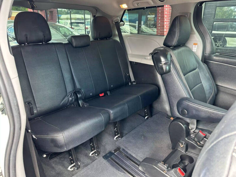 2017 Toyota Sienna