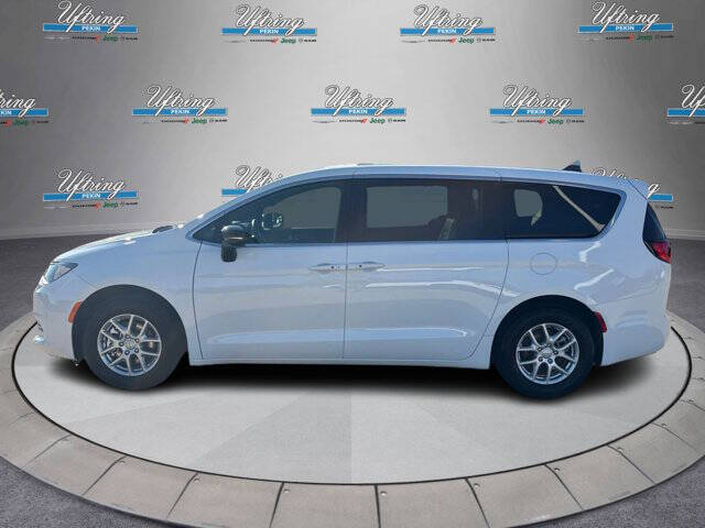 2026 Chrysler Voyager LX