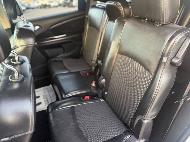 2020 Dodge Journey Crossroad