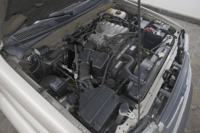 2002 Toyota 4Runner SR5