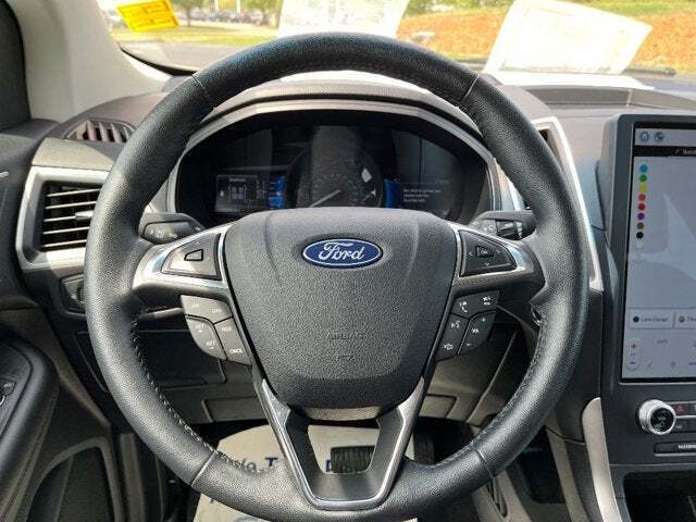 2023 Ford Edge 27