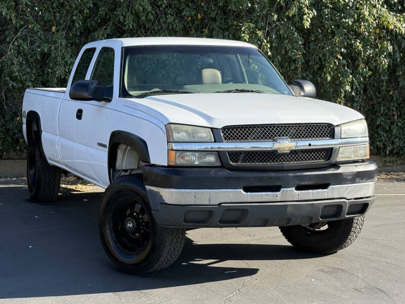 2003 Chevrolet Silverado 2500HD LS's photo