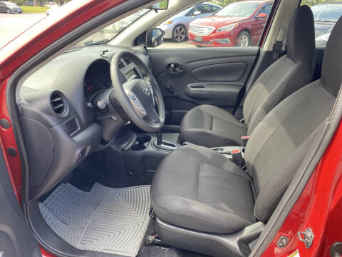 2015 Nissan Versa 1.6 S Plus