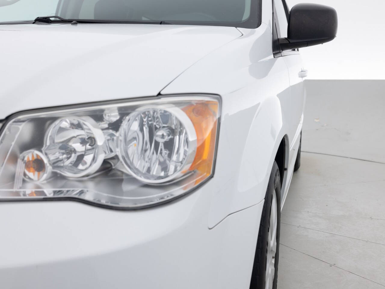 Used Car 2016 Dodge Grand Caravan  Se 4dr Mini Van For Sale Under $10,000 In Coal City, Illinois