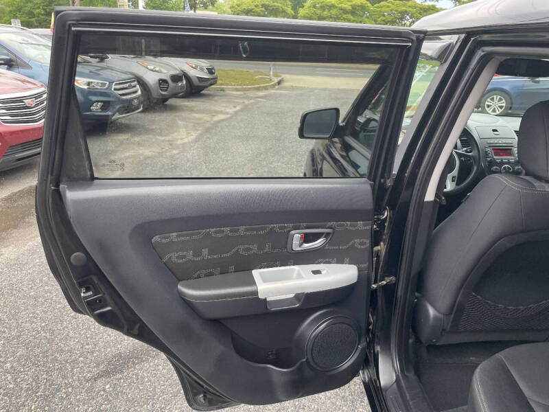 2012 Kia Soul +