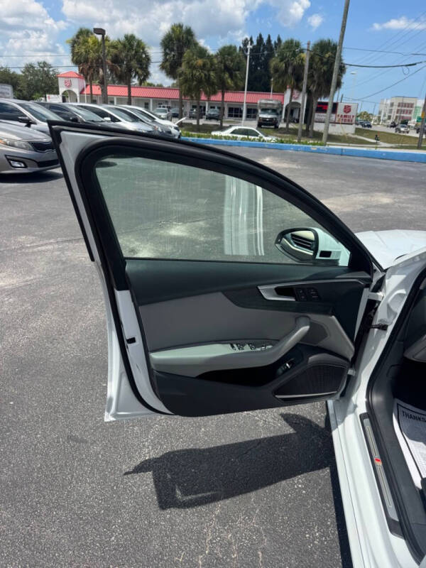 2017 Audi A4 2.0T quattro Premium Plus