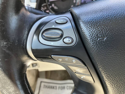 2016 Infiniti Q70L 3.7