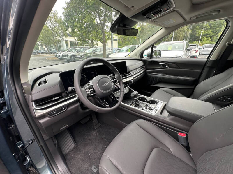 2026 Kia Carnival SX