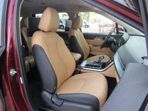 2023 Kia Carnival LX