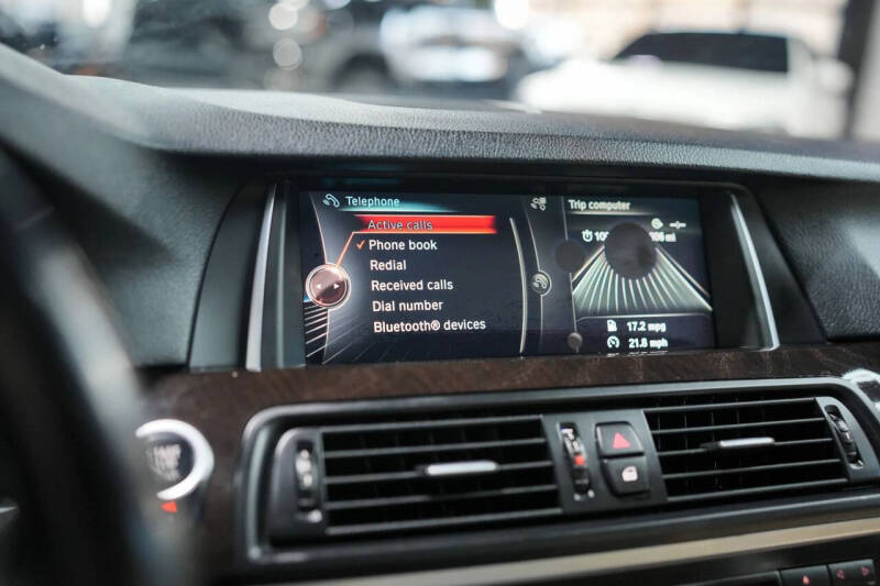 2015 BMW 5 Series 528i