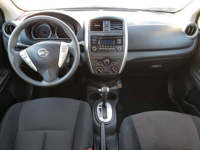 2017 Nissan Versa
