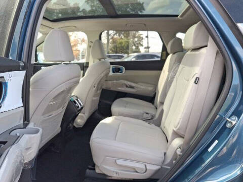 2025 Kia Sorento Plug-In Hybrid EX