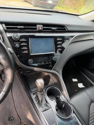 2018 Toyota Camry SE