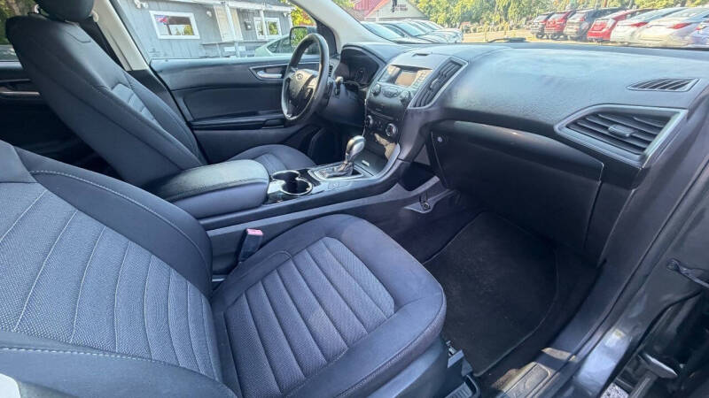 2016 Ford Edge SE