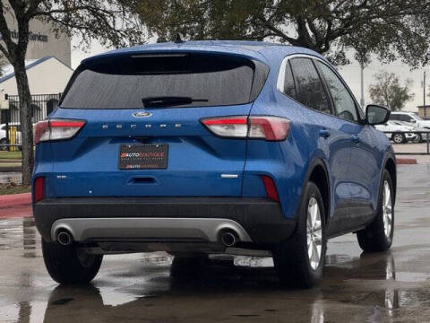 2020 Ford Escape SE