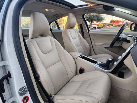 2016 Volvo S60 T5 Drive-E Premier