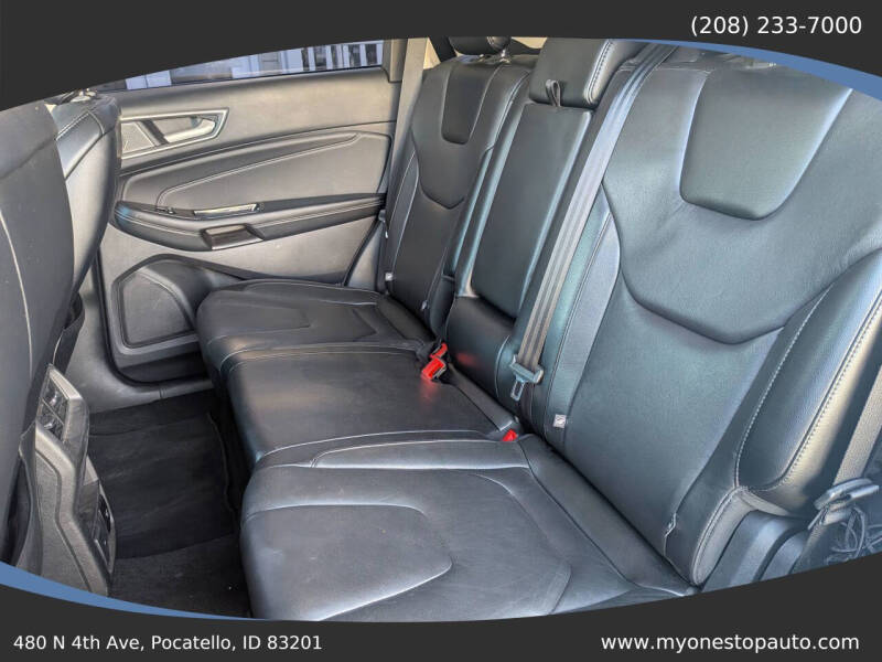 2020 Ford Edge Titanium