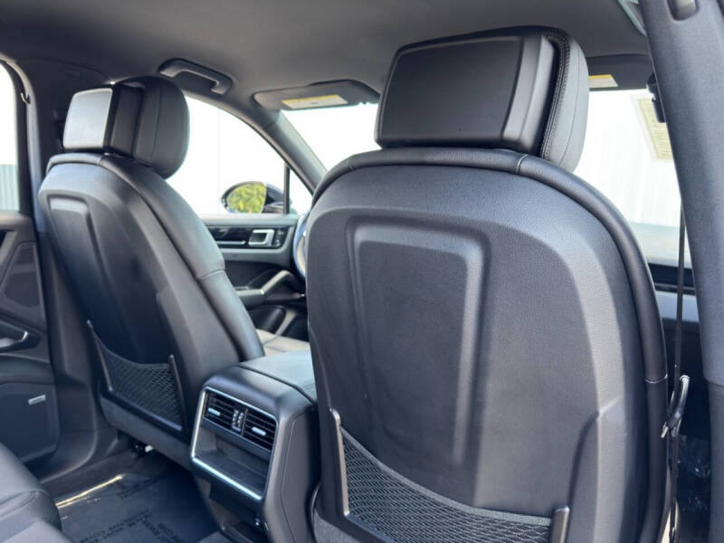 2022 Porsche Cayenne E-Hybrid