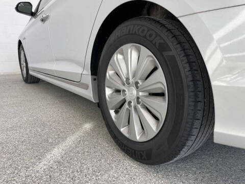 2016 Hyundai Sonata Hybrid SE