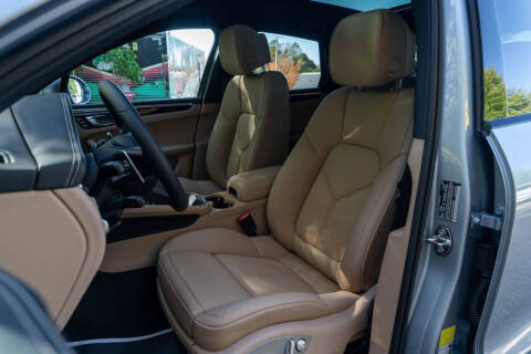 2026 Porsche Macan T