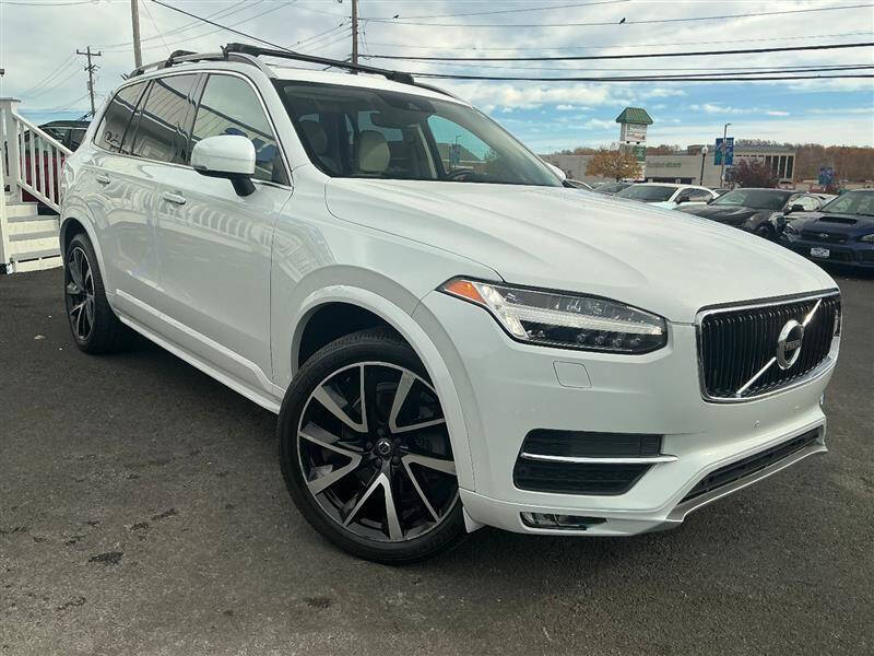 2019 Volvo XC90 T6 Momentum