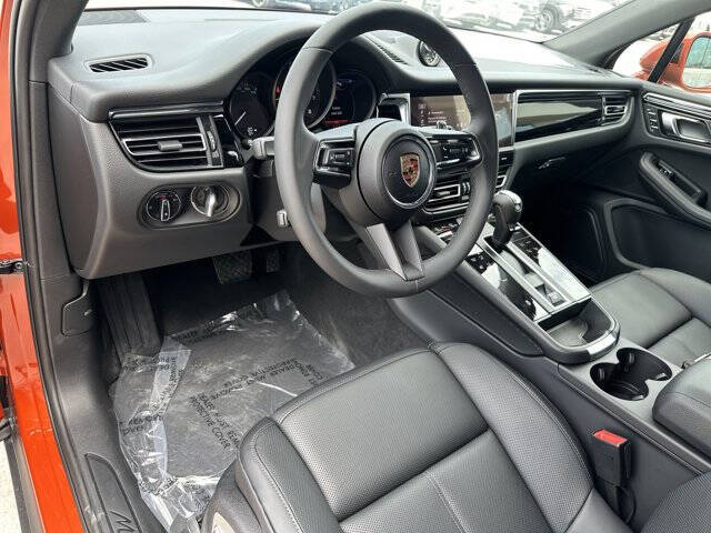 2025 Porsche Macan