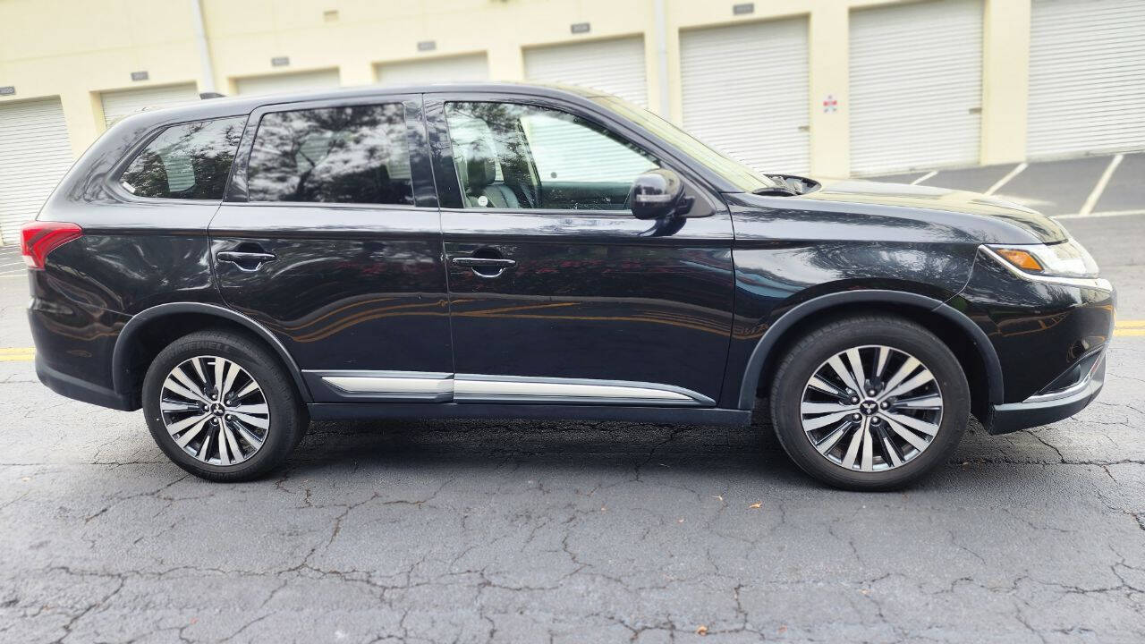 2019 Mitsubishi Outlander  - $16,900