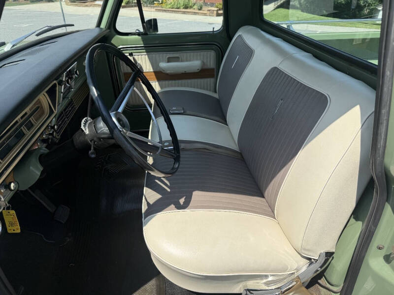 1969 Ford F-100