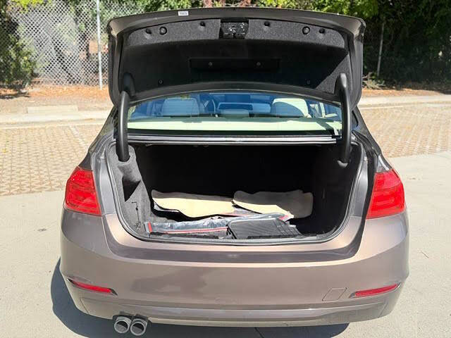 2012 BMW 3 Series 328i