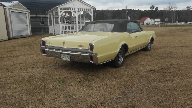 1967 Oldsmobile Cutlass Supreme